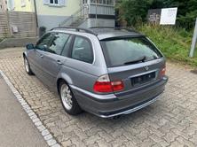 BMW 320i Touring, Benzin, Occasion / Gebraucht, Handschaltung - 4