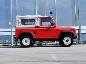 LAND ROVER 90 2.3 STATION WAGON l 75 PS