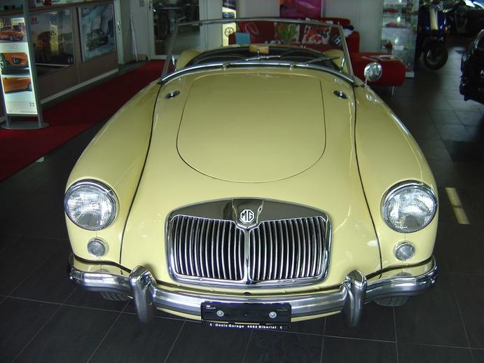 MG MGA, Voiture de collection, Manuelle